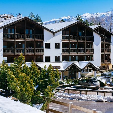 Aparthotel Des Alpes Cavalese Exterior foto